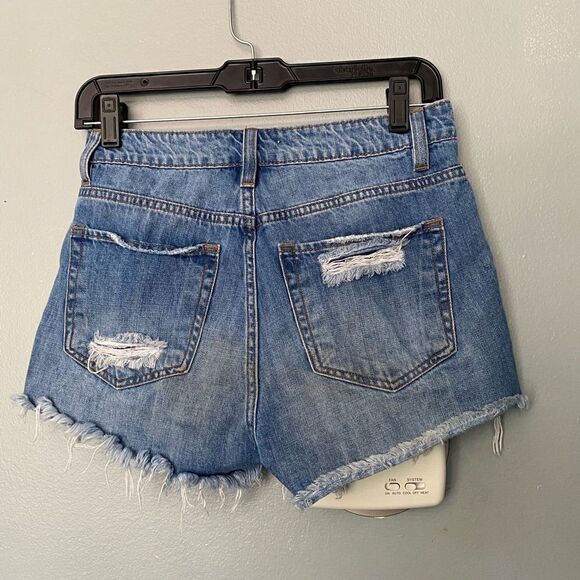 Nature Denim distressed cut off Jean Shorts 2 - Picture 4 of 8
